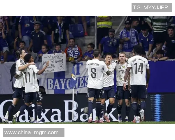 皇马与巴萨国王杯激战在即2月28日巅峰对决引发球迷热议